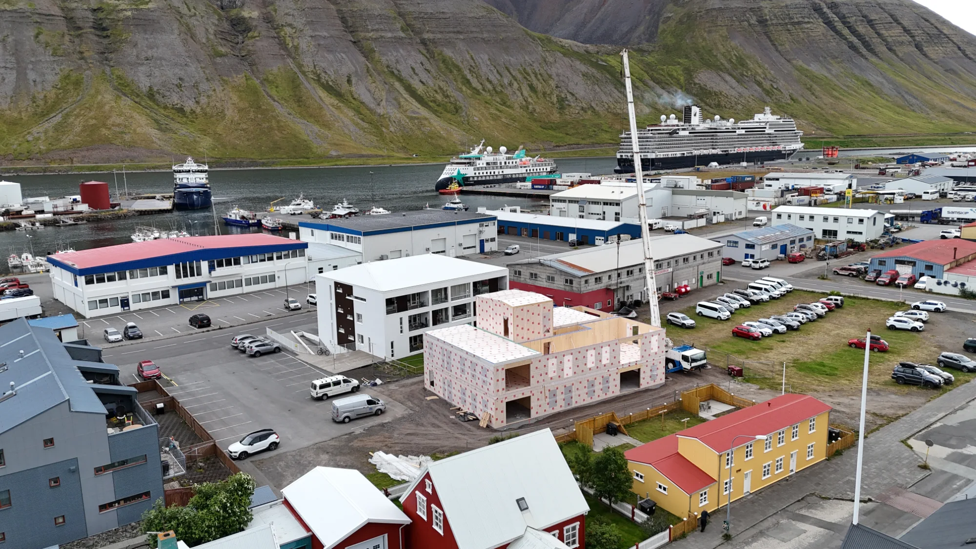 Sindragata 4B, Ísafirði – 9